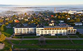 Oe Seaside Suites & Spa